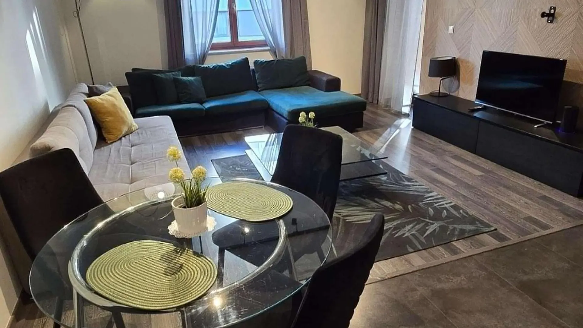 Apartments Near To The Wawel Castle With A Parking Krakow Poland